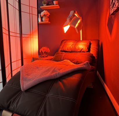 Relax in our comfy chaise while soaking up the therapeutic red light from our AntiWrinkle LightStim ProPanel.