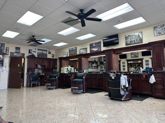 A & B Barbershop