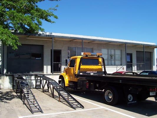 Superior Body Works
Complete Auto Collision
Serving Garland and Dallas Fort Worth Metroplex
