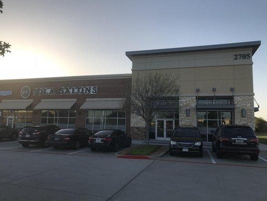 5 star is inside this Sola Salons...