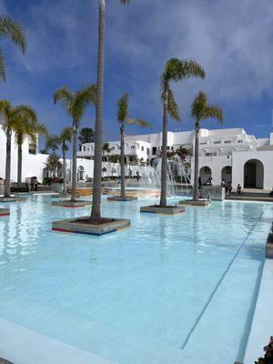 Oceanside Public Library