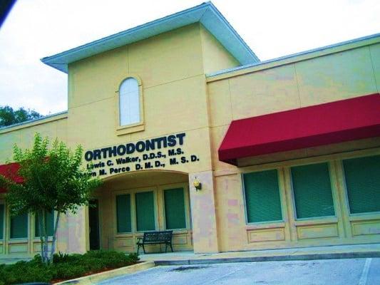 Lewis C Walker DDS Ms