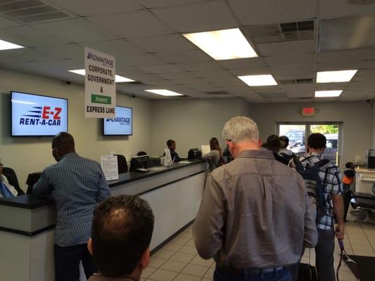 Rental counter without adequate customer support!