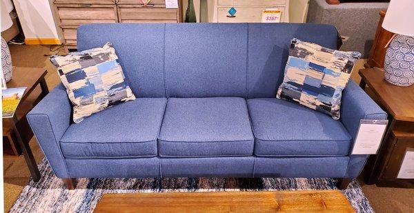 Riley's Furniture & Mattress