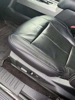 Wnj Automobile Upholstery & Tops