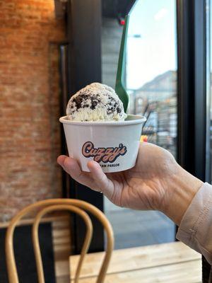 Cuzzy's Ice Cream Parlor