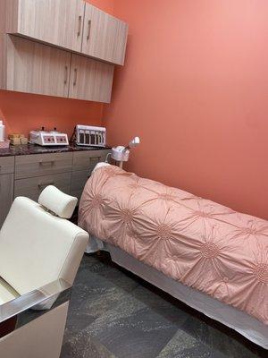 Glow Threading and Beauty Salon