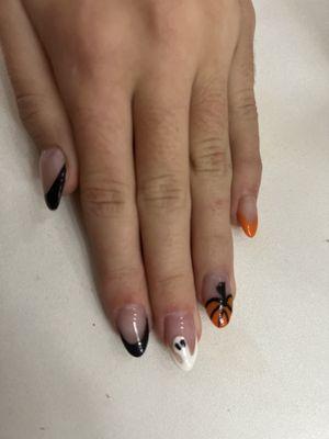 Queen Nails & Spa II