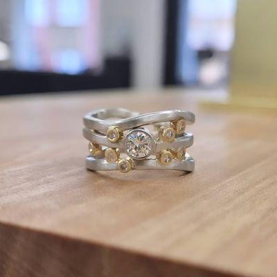 The Jewelers Bench