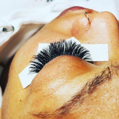 Dollface Lash Extensions