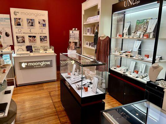Uno de 50 and Moonglow Jewelry