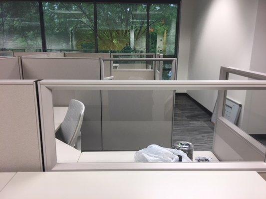 Affordable refurbished cubicles that look like new