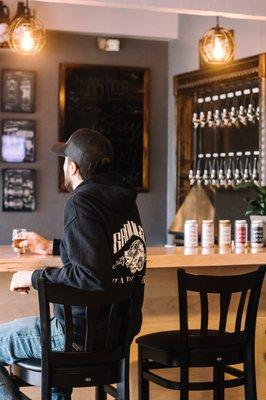 Growler's Taproom 82nd