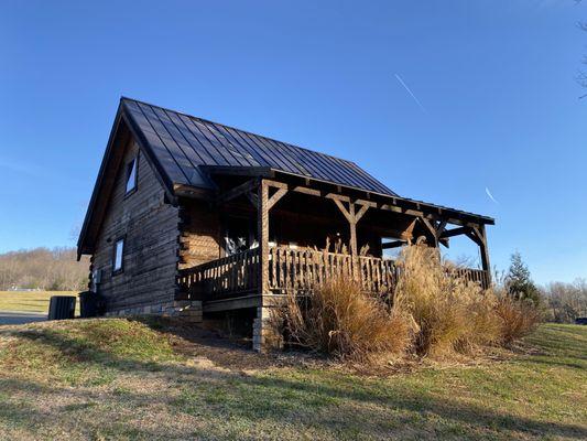 Southern Comfort Lakeside Cabin Resort