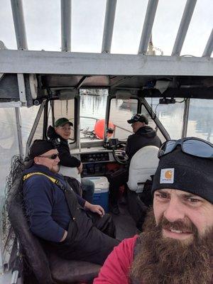 4friends headed out to the ocean to fish