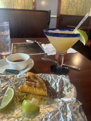 birria taco and peach margarita