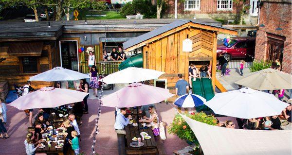 Martin's Square, a perfect family spot!