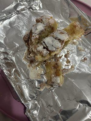 cinnamon bun reheated in the toaster oven at 250°. It might not look that appetizing, but I promise you it was delicious..