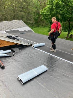 Eternal Crown Roofing & Exteriors