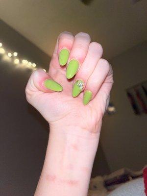 Luxury Nails & Spa