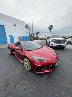 This c8 corvette had the hood and mirrors wrapped in matte paint protection film (clear bra)