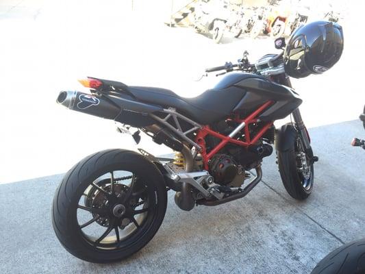 2008 hypermotard 1100