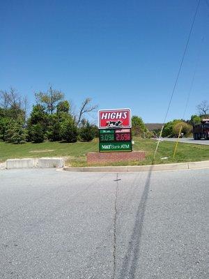 Sign with gas prices