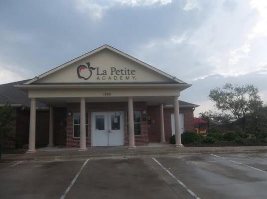 La Petite Academy on Everman Parkway