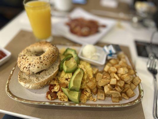 Poppy’s Bagels / Little Purse