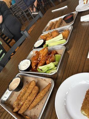 Mick's All American Pub