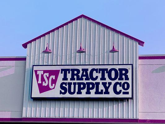 "Tractor Supply Co"