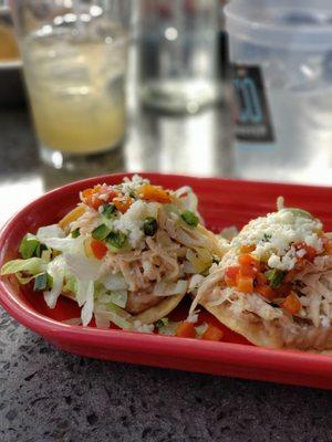 Mini chicken tostadas