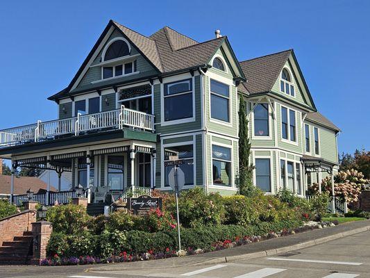 Pioneer Orchard Park