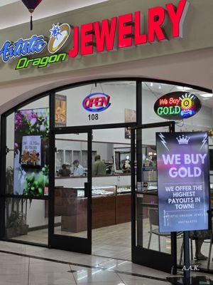 Artistic Dragon Jewelry