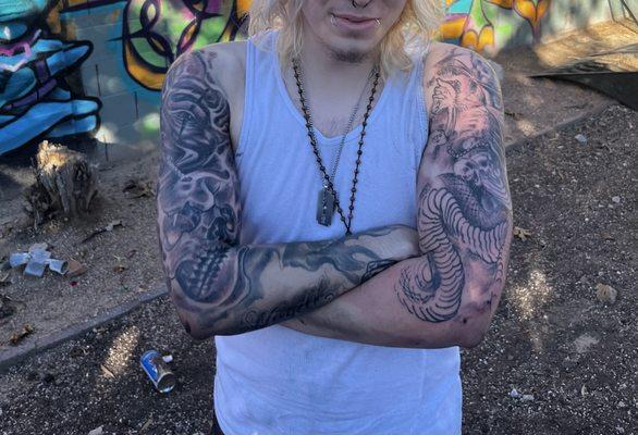 Drive-Thru Tattoo 24Hr