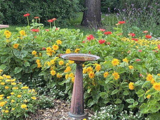 Sun dial at The Botanic Gardens