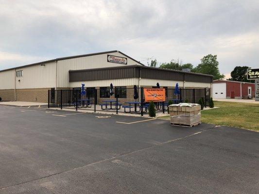 Gravel Pit Sports Bar & Gril