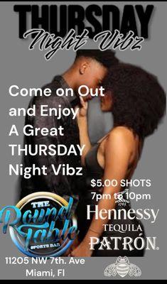 Round table sports bar & Lounge