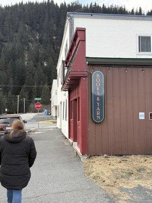 Dreamland Books & Yarn