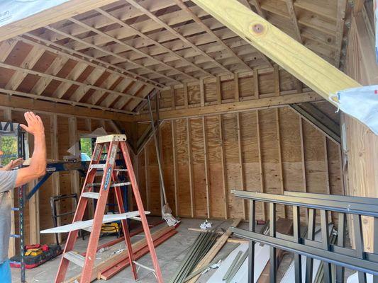 Eduardo Construction