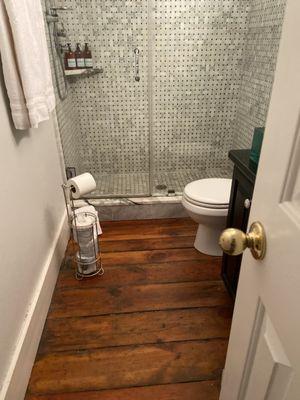 Sandy Lee's Second Look Cleaning