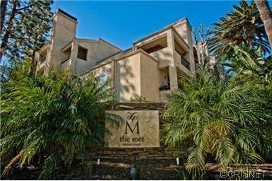 The Met Resort typed of style living in Woodland Hills