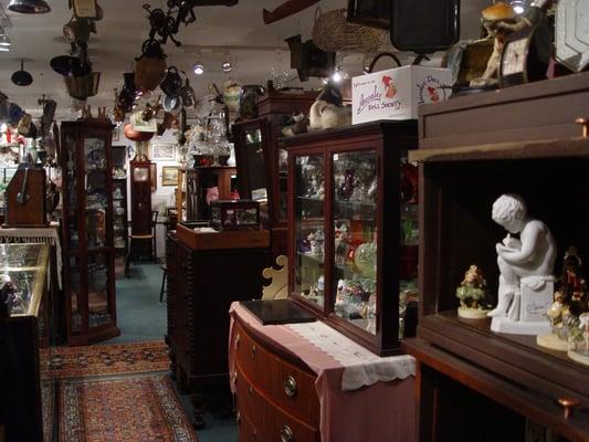 Wayne's Antiques