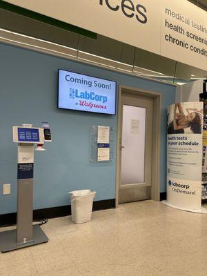 Waiting area that is now empty but they're making me wait an HOUR after my scheduled appointment.