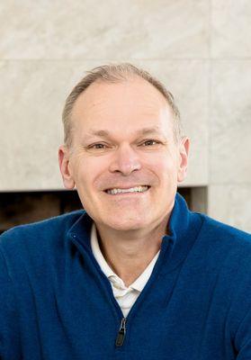 Robert van der Goes - Seven Gables Real Estate