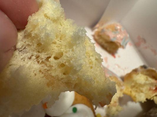 Thick, toothsome dough in a regular doughnut