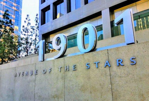 1901 Avenue of the Stars Garage