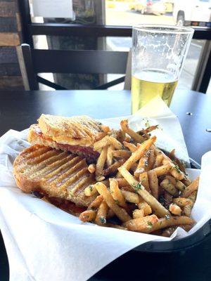 Mac n' Cheese panini with pepperoni, garlic fries and a cold beer.