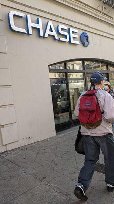 Clean and safe and 5-star