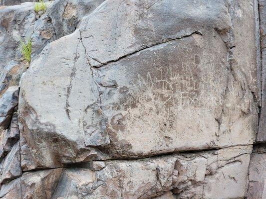 Hieroglyphic Trail Hoa